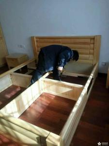 搬家現場(chǎng)  (1)